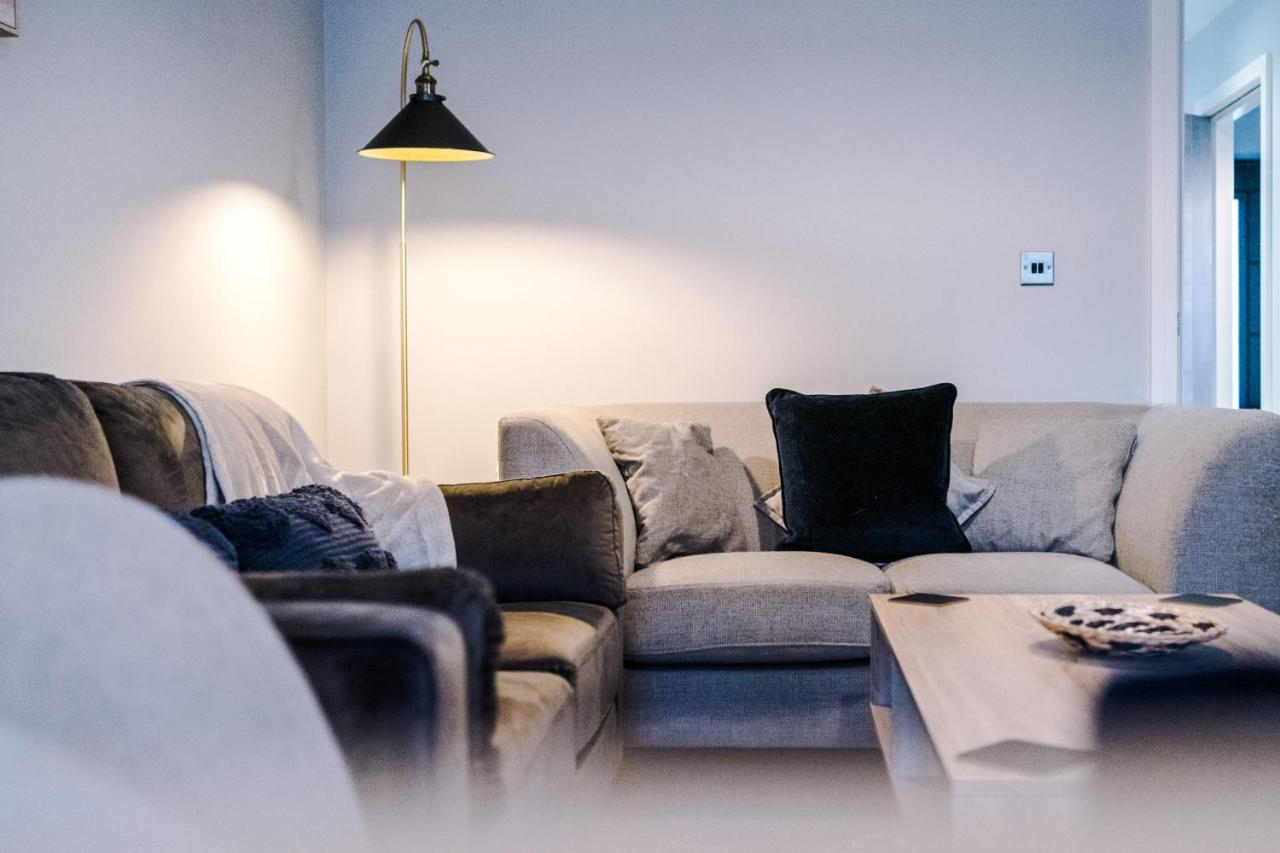 Cestrian House Villa Честър Екстериор снимка