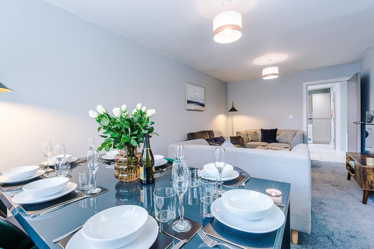 Cestrian House Villa Честър Екстериор снимка